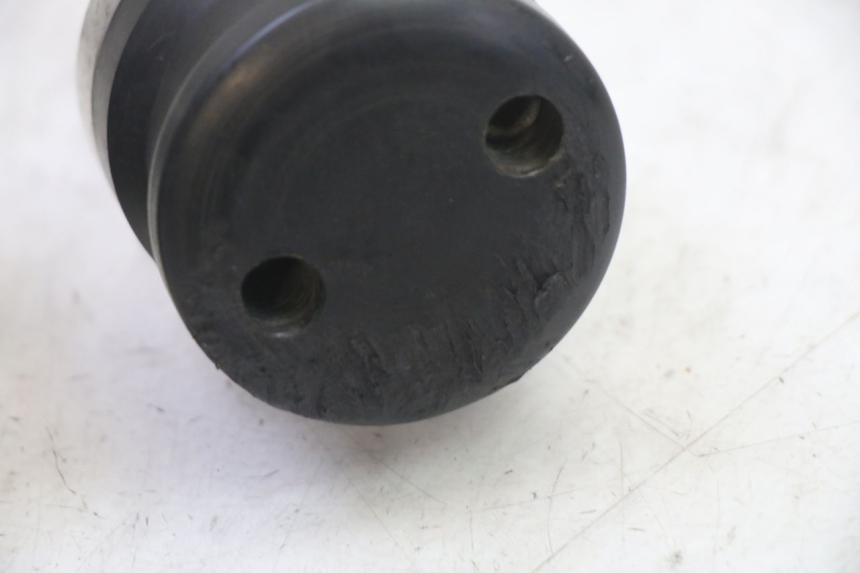 photo de TAMPON MOTEUR SUZUKI SV S 650 (2003 - 2009) - État de surface