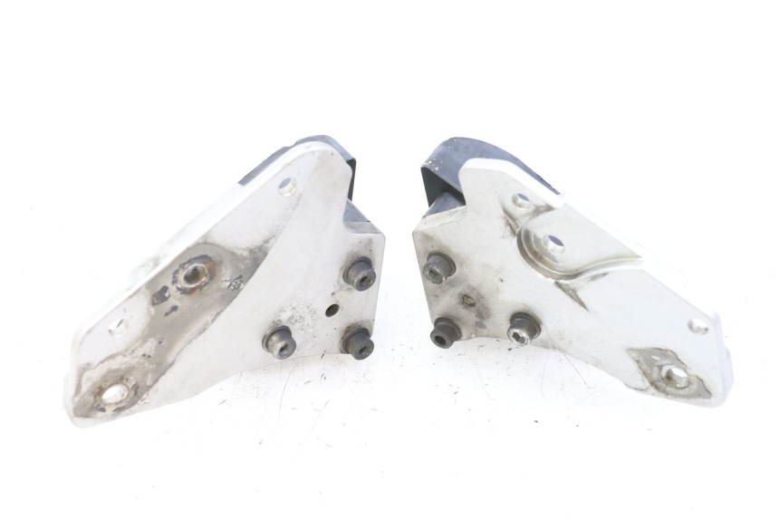 photo de TAMPON MOTEUR YAMAHA XJ6 600 (2008 - 2016) - Points de fixation