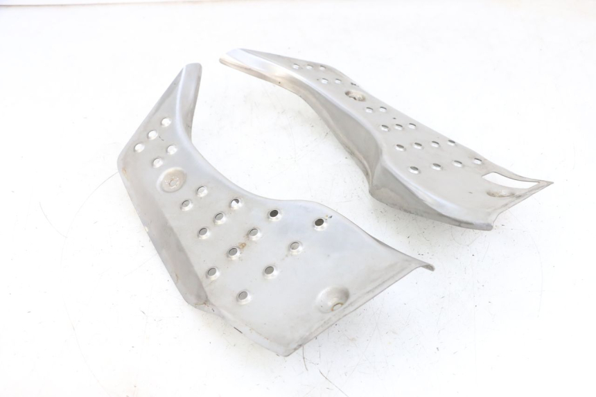 photo de TAPIS MARCHE PIED ADIVA AD3 300 (2014 - 2020) - Points de fixation