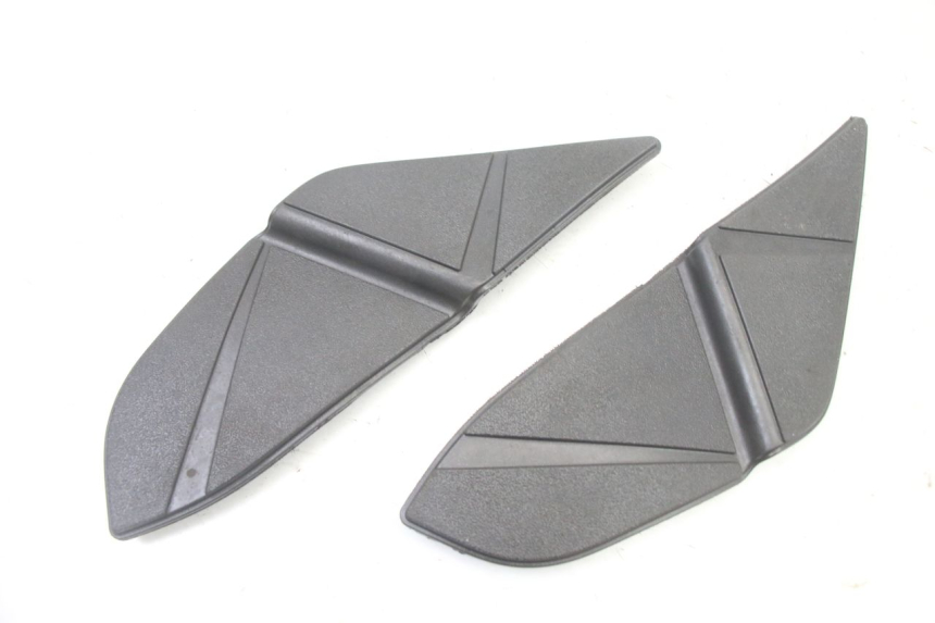 photo de TAPIS MARCHE PIED APRILIA ATLANTIC 125 (2003 - 2009) - Vue principale