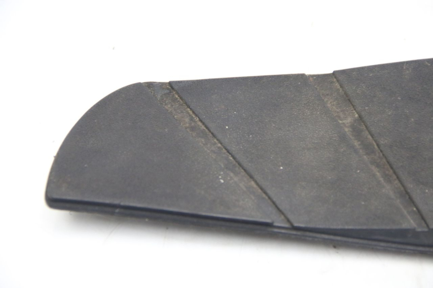 photo de TAPIS MARCHE PIED APRILIA ATLANTIC 500 (2002 - 2003) - Zoom qualité