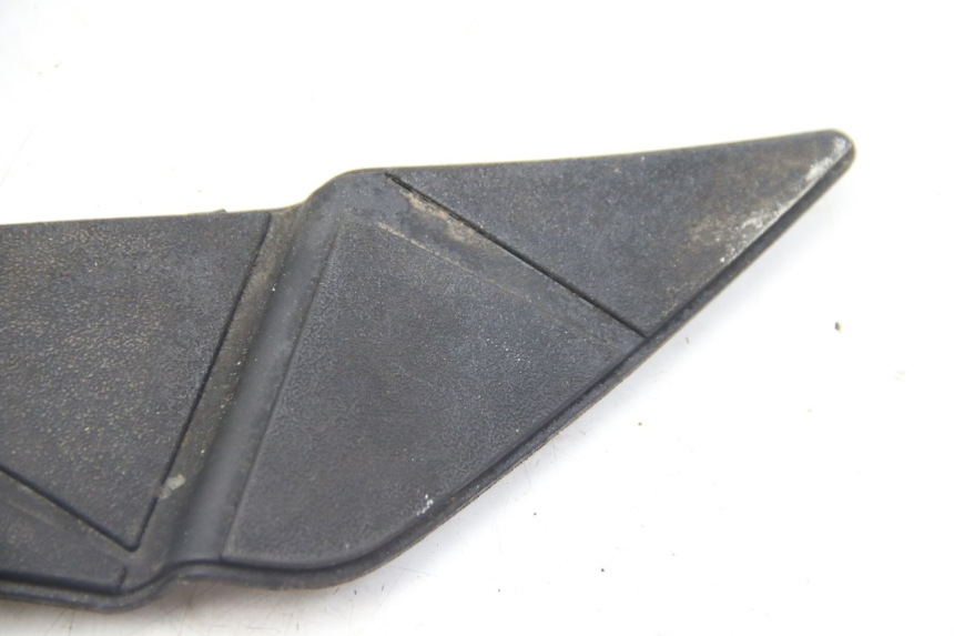 photo de TAPIS MARCHE PIED APRILIA ATLANTIC 500 (2002 - 2003) - Zoom état d’usage