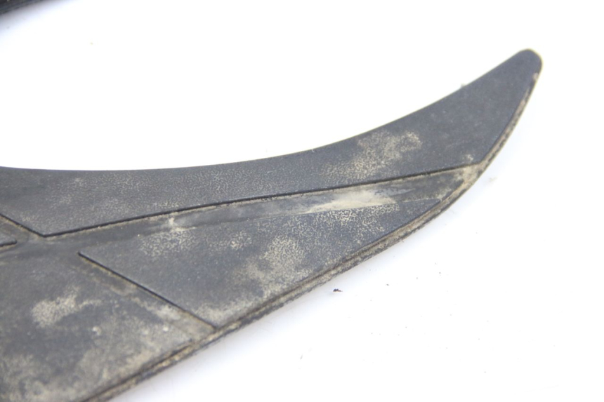 photo de TAPIS MARCHE PIED APRILIA ATLANTIC 500 (2002 - 2003) - Marquages et références