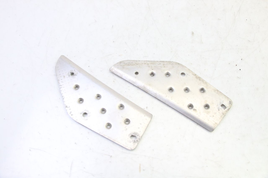 photo de TAPIS MARCHE PIED YAMAHA BW'S 100 (1999 - 2002) - Vue principale