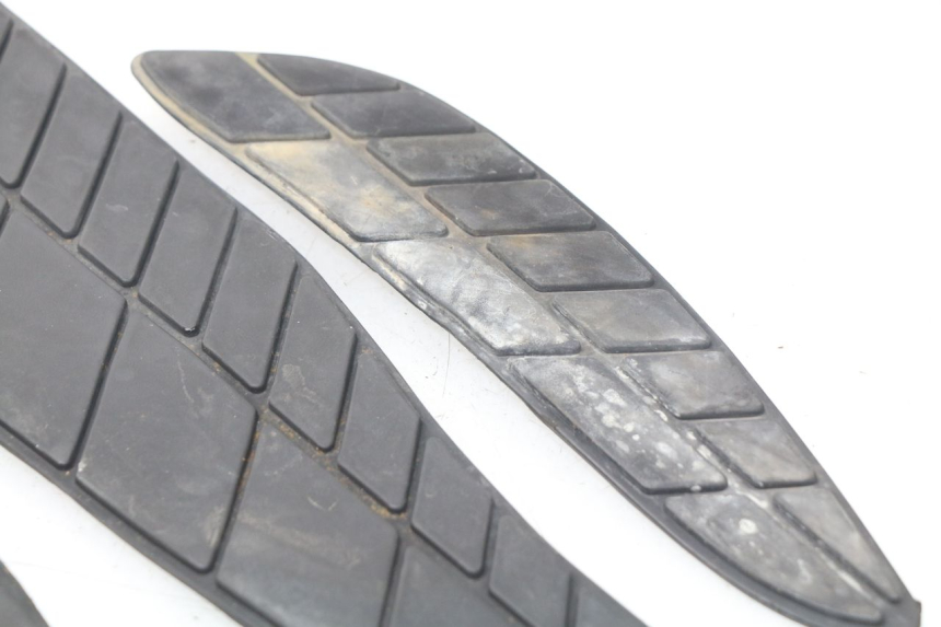 photo de TAPIS MARCHE PIED ERIDER CARGO 1 (2009 - 2018) - État de surface