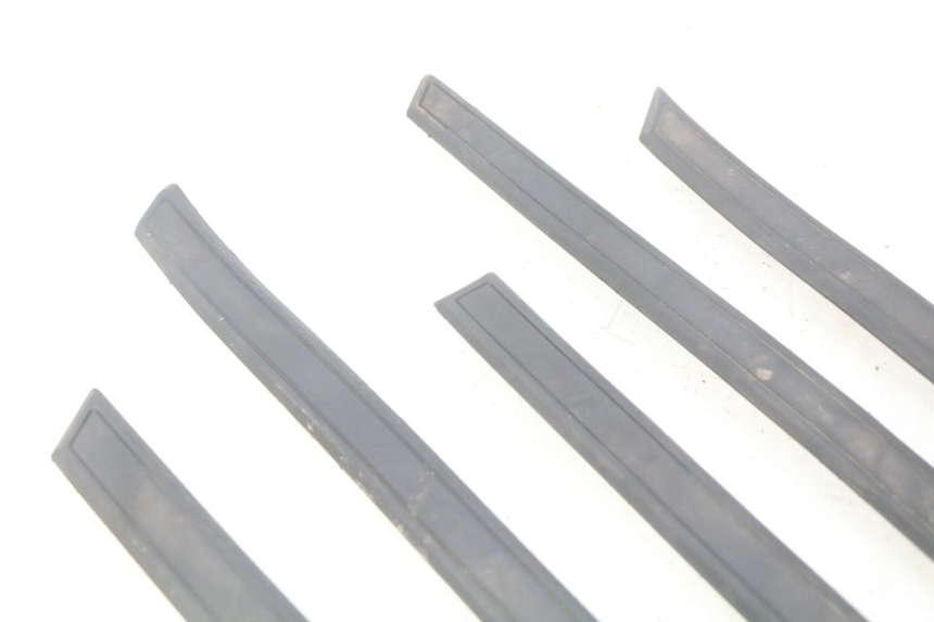 photo de TAPIS MARCHE PIED PEUGEOT DJANGO 2T 50 (2014 - 2019) - Autre angle de vue