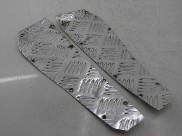 photo de TAPIS MARCHE PIED EUROCKA MATADOR 4T 50 (2010 - 2016) - Vue principale