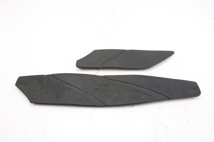 photo de TAPIS MARCHE PIED HONDA FES S-WING SWING ABS 125 (2007 - 2015) - Vue principale