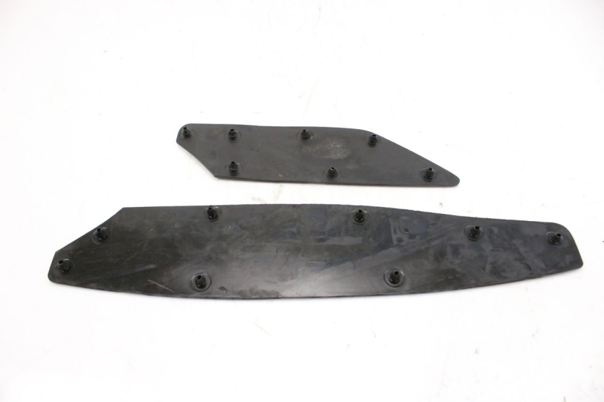 photo de TAPIS MARCHE PIED HONDA FES S-WING SWING ABS 125 (2007 - 2015) - Zoom état d’usage