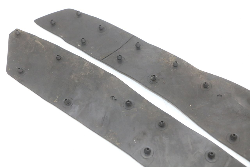 photo de TAPIS MARCHE PIED HONDA FJS SILVER WING SILVERWING 400 (2005 - 2008) - Vue d’ensemble