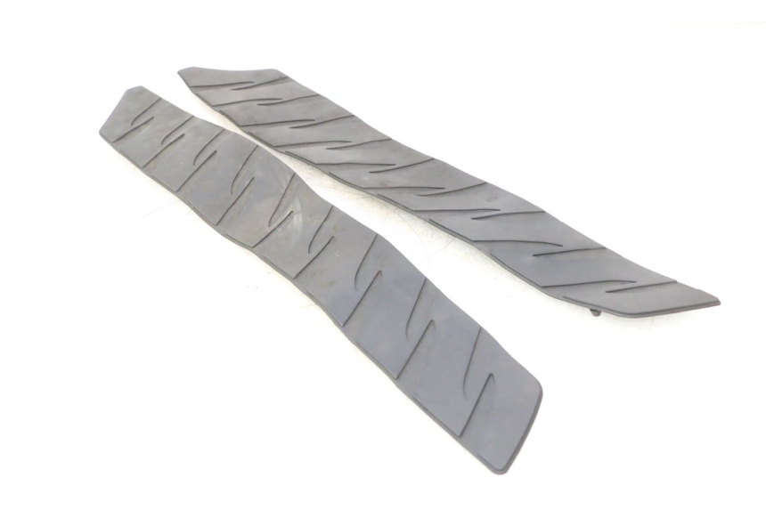 photo de TAPIS MARCHE PIED HONDA FJS SILVER WING SILVERWING 400 (2005 - 2008) - Vue principale