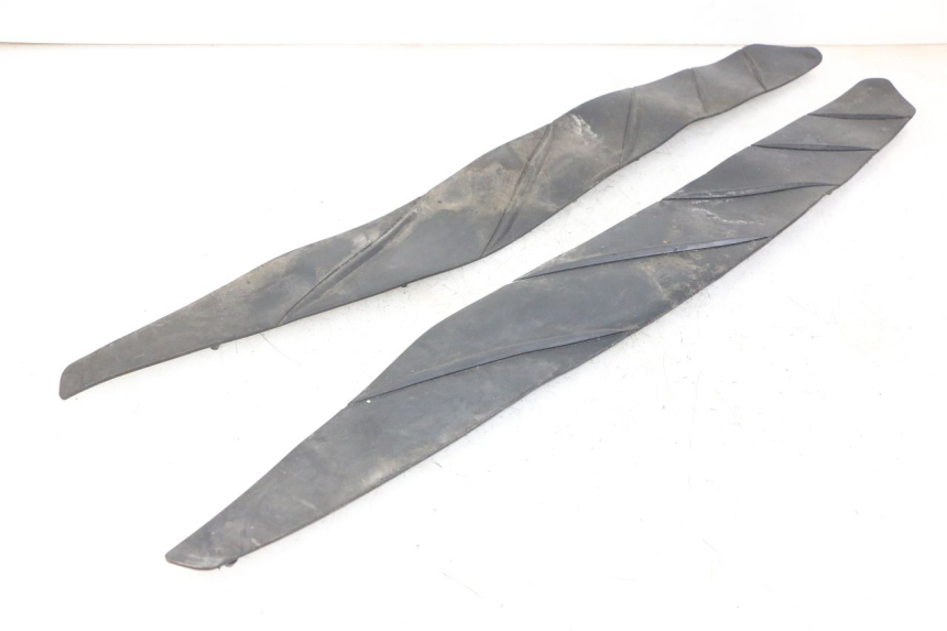 photo de TAPIS MARCHE PIED HONDA FORZA ABS 300 (2013 - 2017) - Vue principale