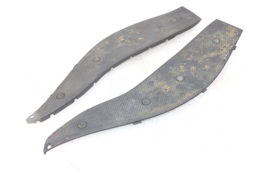 photo de TAPIS MARCHE PIED GILERA NEXUS 300 (2008 - 2013) - Vue principale