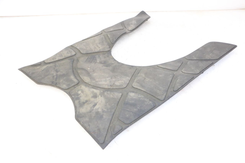 photo de TAPIS MARCHE PIED KYMCO GRAND DINK 125 (2008 - 2014) - Zoom état d’usage