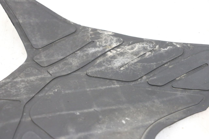 photo de TAPIS MARCHE PIED EUROCKA GTR 50 (2018 - 2021) - Autre angle de vue