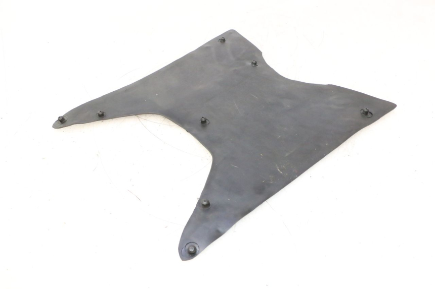 photo de TAPIS MARCHE PIED EUROCKA GTR 50 (2007 - 2017) - Détail de la pièce