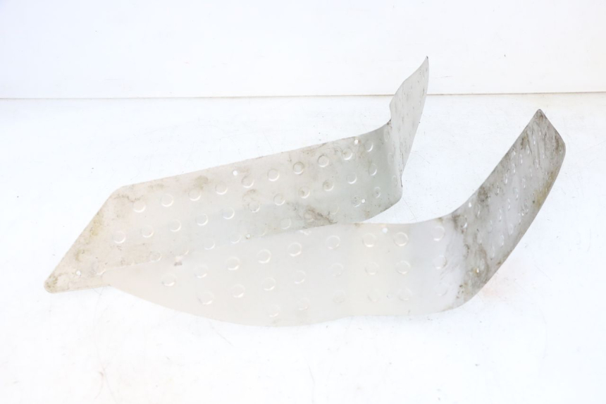 photo de TAPIS MARCHE PIED JM MOTORS GTS 125 (2015 - 2019) - Zoom état d’usage