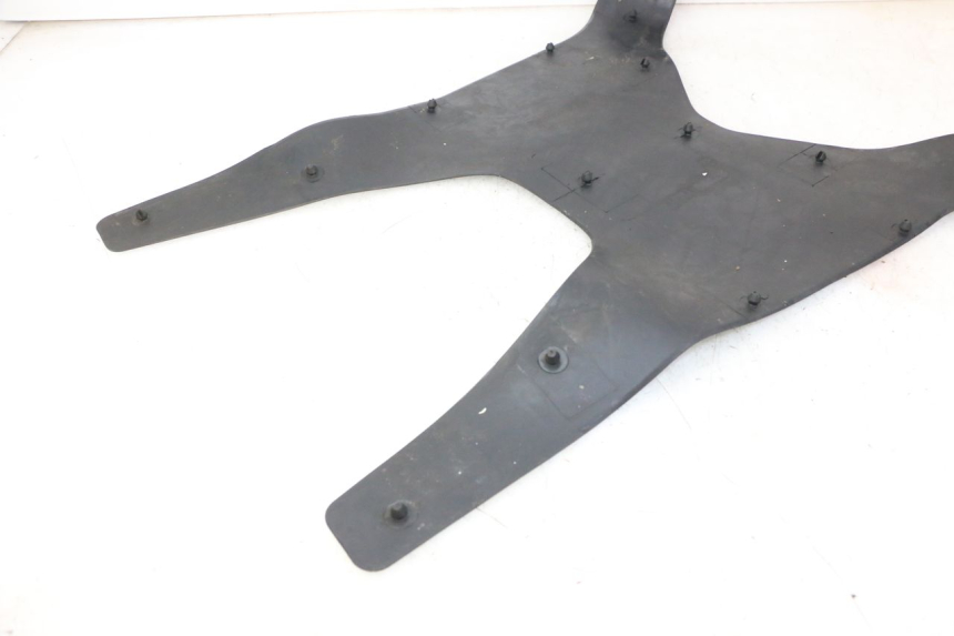 photo de TAPIS MARCHE PIED DAELIM HISTORY 125 (2001 - 2002) - Vue d’ensemble