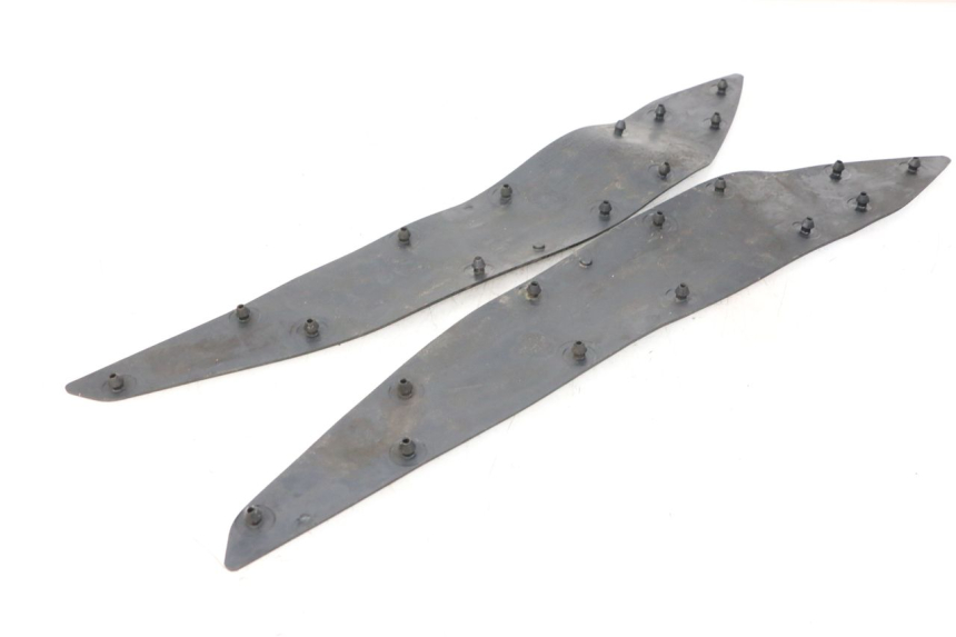 photo de TAPIS MARCHE PIED HONDA PCX (JF57/JF64) 125 (2014 - 2018) - Autre angle de vue