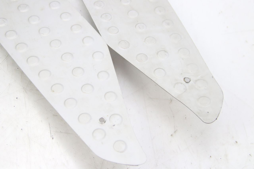 photo de TAPIS MARCHE PIED REVATTO IMPERATOR 125 (2007 - 2015) - Détail de la pièce