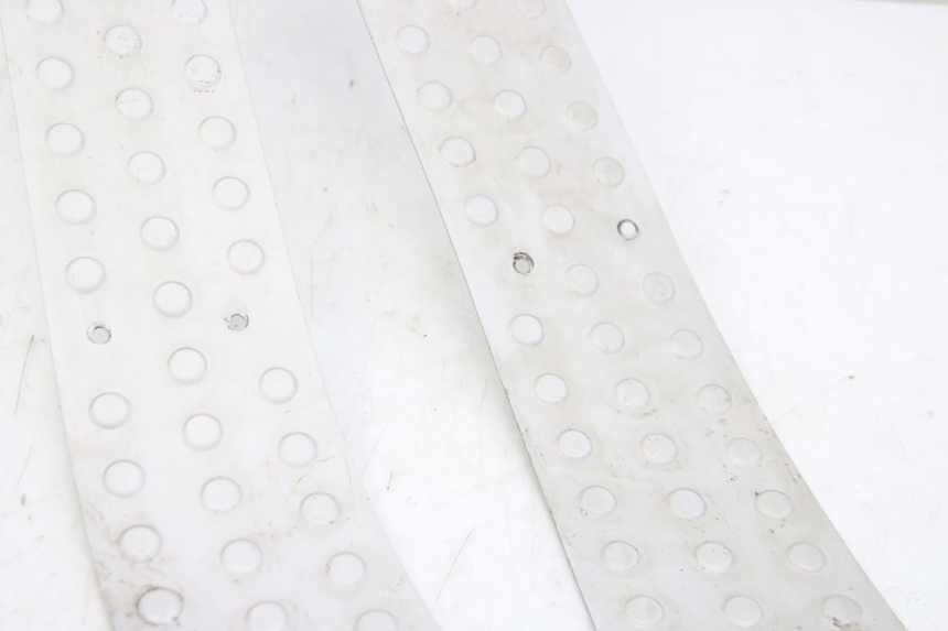 photo de TAPIS MARCHE PIED REVATTO IMPERATOR 125 (2007 - 2015) - Autre angle de vue