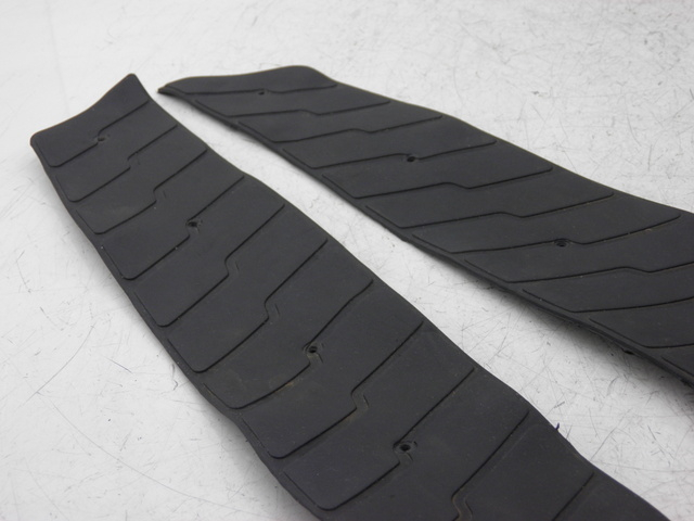 photo de TAPIS MARCHE PIED JM MOTOR S-MAX 125 (2010 - 2014) - Détail de la pièce