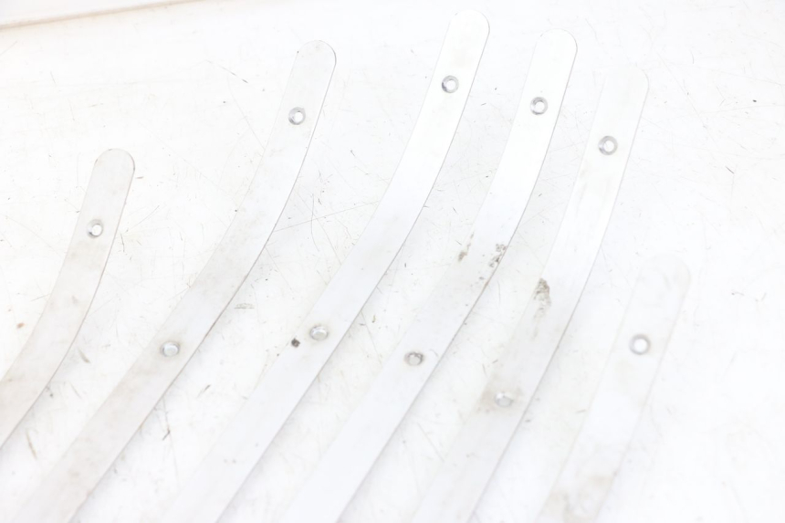 photo de TAPIS MARCHE PIED JM MOTORS VX 125 (2022 - 2025) - Points de fixation