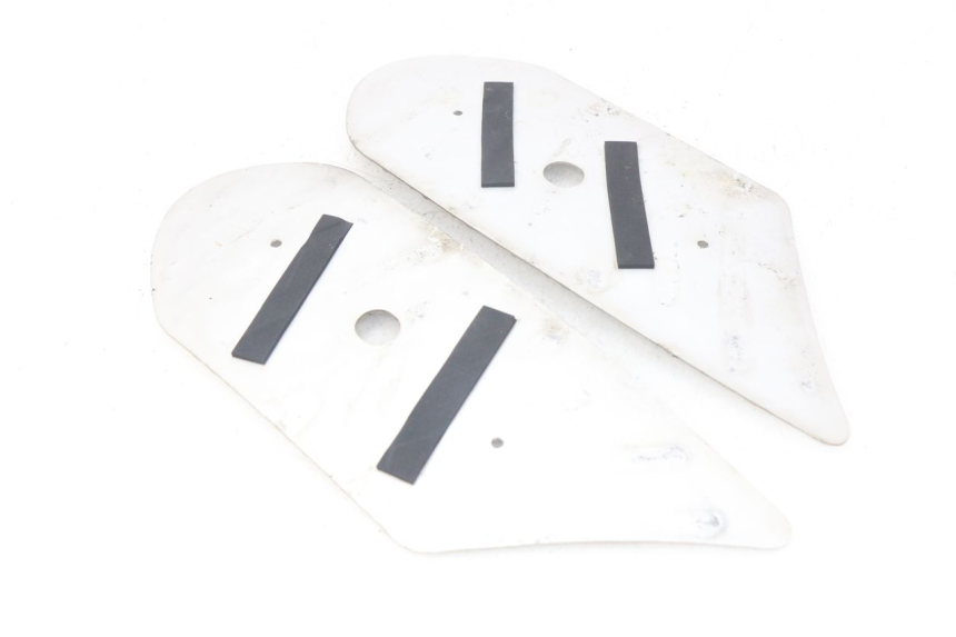 photo de TAPIS MARCHE PIED PEUGEOT KISBEE 2T 50 (2010 - 2017) - Détail de la pièce