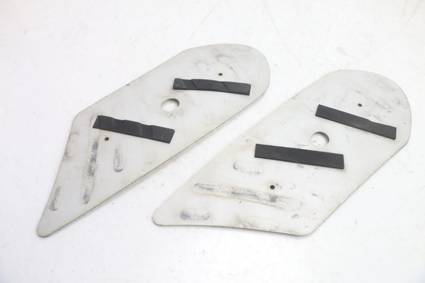 photo de TAPIS MARCHE PIED PEUGEOT KISBEE 4T 50 (2018 - 2022) - Autre angle de vue