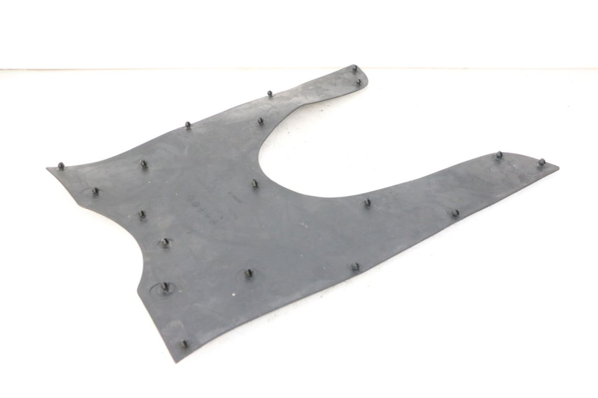 photo de TAPIS MARCHE PIED KYMCO GRAND DINK 125 (2008 - 2014) - Zoom état d’usage