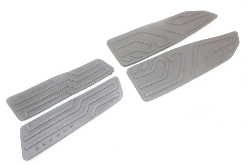 photo de TAPIS MARCHE PIED KYMCO X-TOWN XTOWN 125 (2016 - 2021) - Vue principale