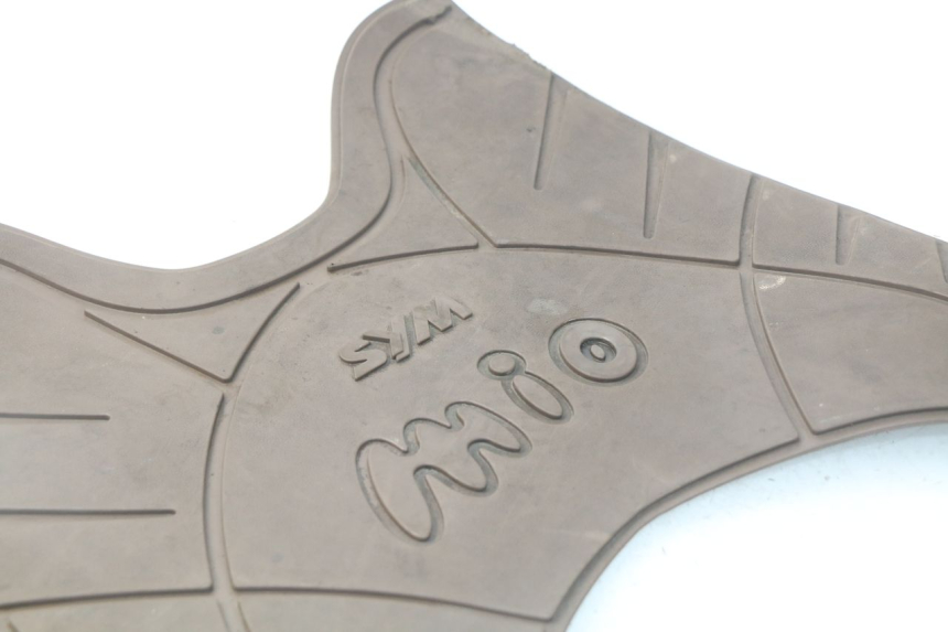 photo de TAPIS MARCHE PIED SYM MIO 100 (2006 - 2017) - Vue d’ensemble