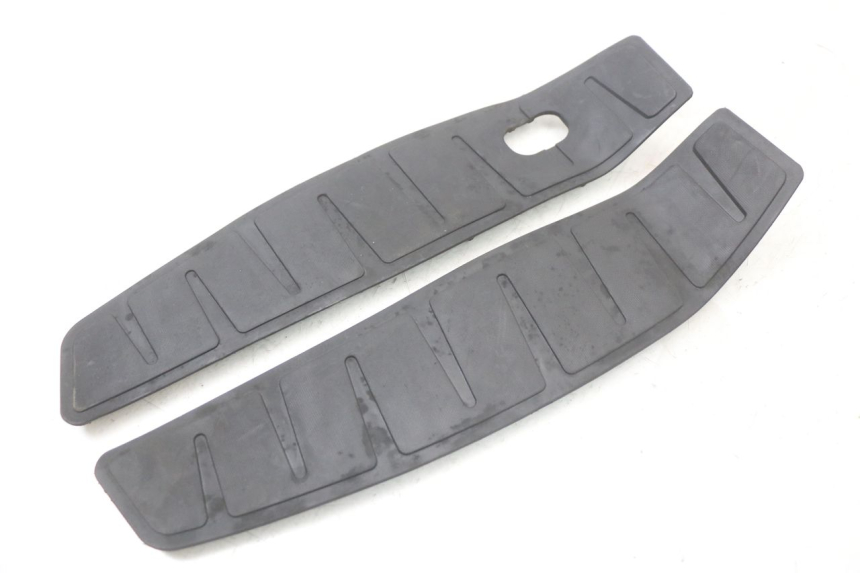 photo de TAPIS MARCHE PIED PIAGGIO MP3 HPE 350 (2018 - 2020) - Vue principale