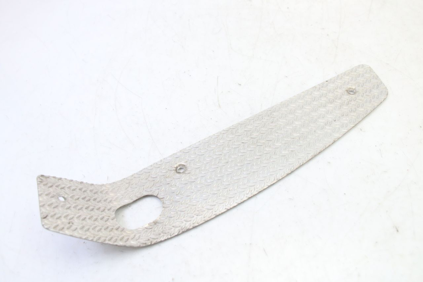 photo de TAPIS MARCHE PIED PIAGGIO MP3 500 (2014 - 2017) - Autre angle de vue