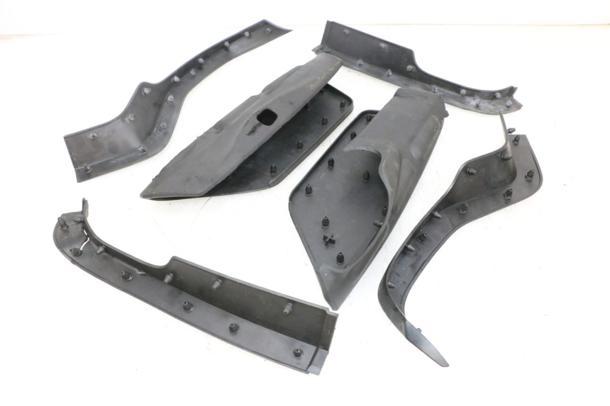 photo de TAPIS MARCHE PIED YAMAHA NEO'S CORE 1 (2022 - 2026) - Vue principale