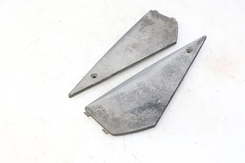 photo de TAPIS MARCHE PIED PIAGGIO NEW TYPHOON 50 (2010 - 2017) - Détail de la pièce