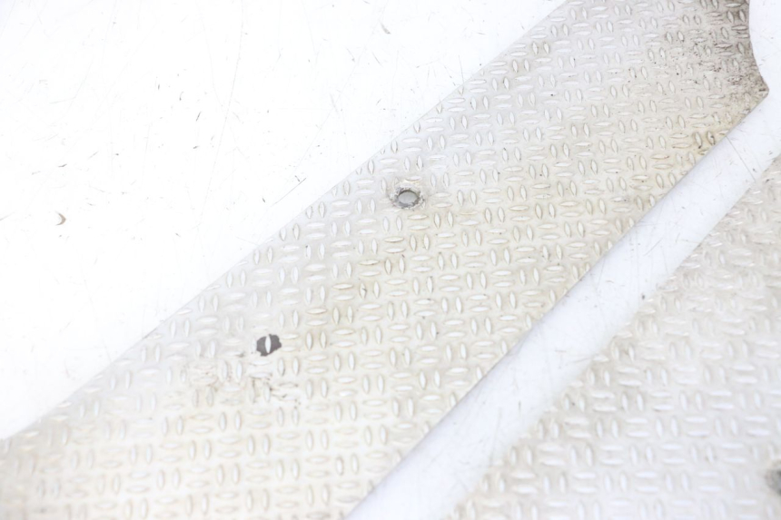 photo de TAPIS MARCHE PIED PIAGGIO NRG POWER PUREJET 50 (2018 - 2021) - État de surface