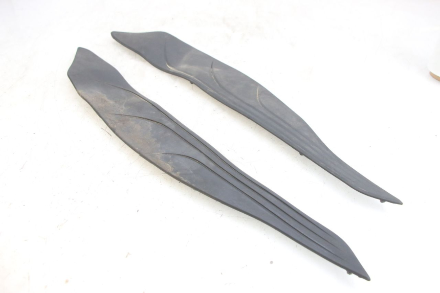 photo de TAPIS MARCHE PIED HONDA PCX (JF47) 125 (2012 - 2013) - Vue principale