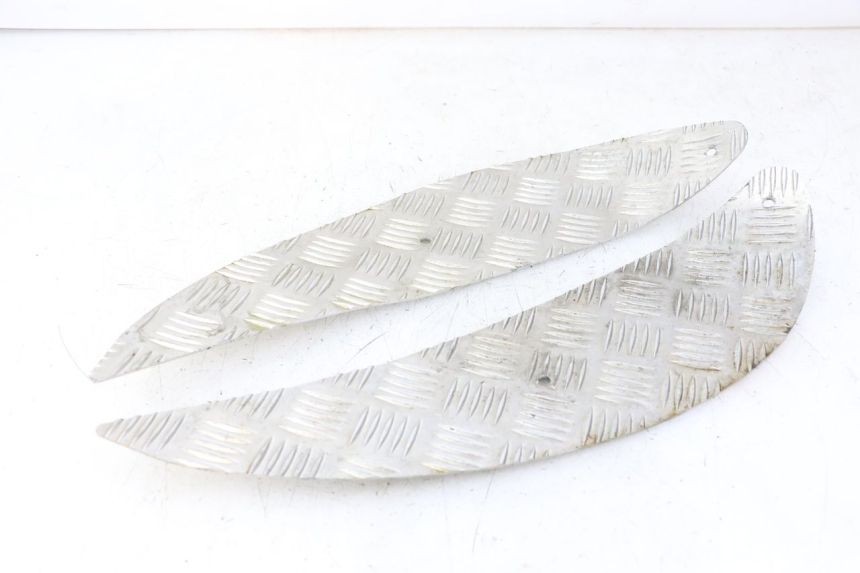 photo de TAPIS MARCHE PIED PEUGEOT ELYSTAR 50 (2002 - 2014) - Vue principale