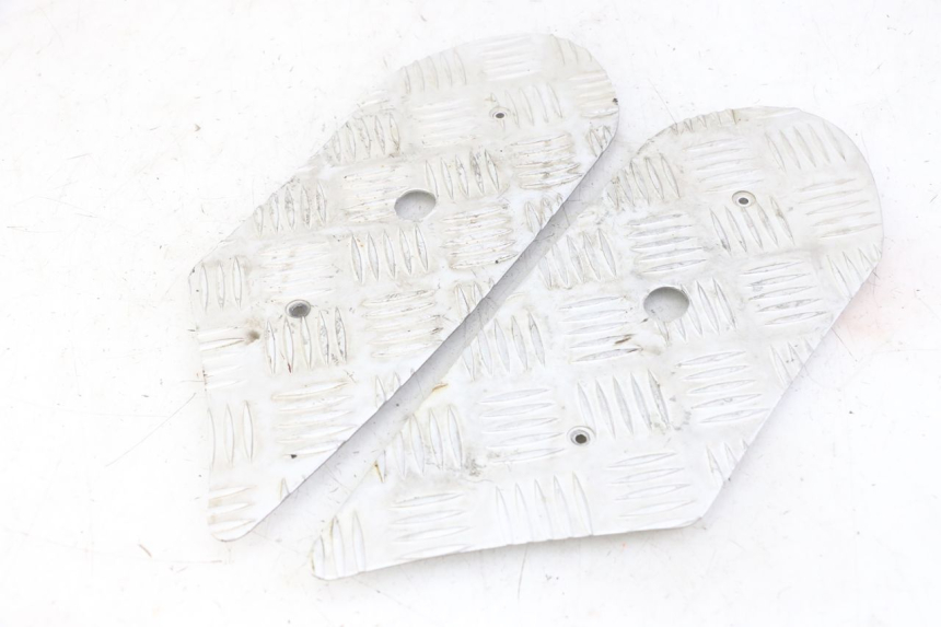 photo de TAPIS MARCHE PIED PEUGEOT STREETZONE I 2T 50 (2018 - 2020) - Vue principale