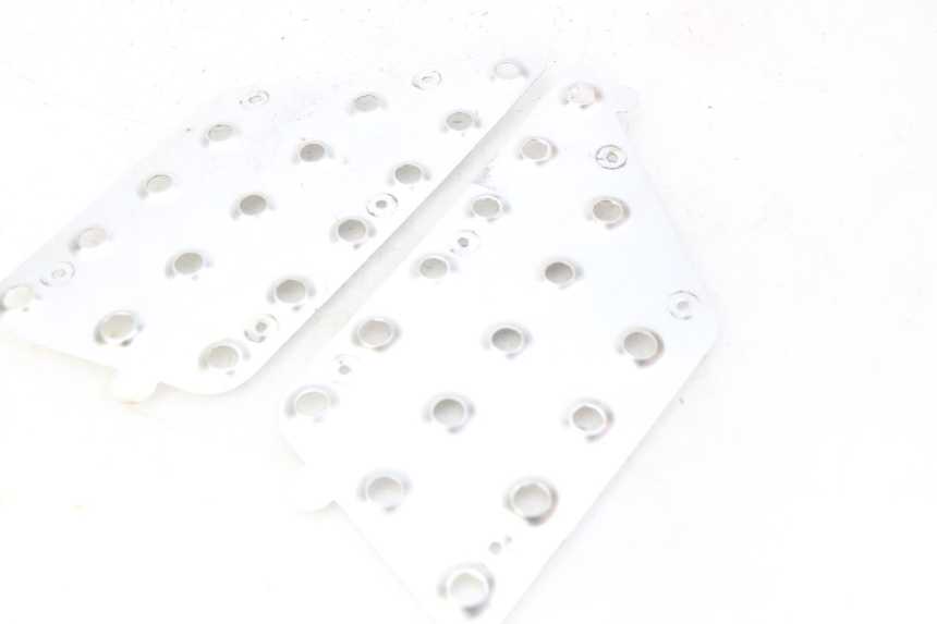 photo de TAPIS MARCHE PIED RIDE RACE GT 2T 50 (2012 - 2017) - Zoom état d’usage