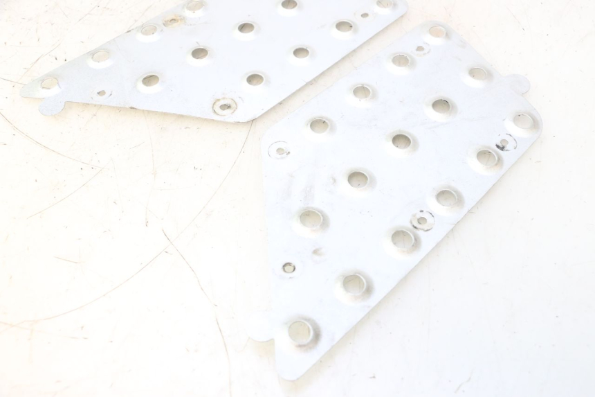 photo de TAPIS MARCHE PIED RIDE RACE GT 2T 50 (2012 - 2017) - Autre angle de vue