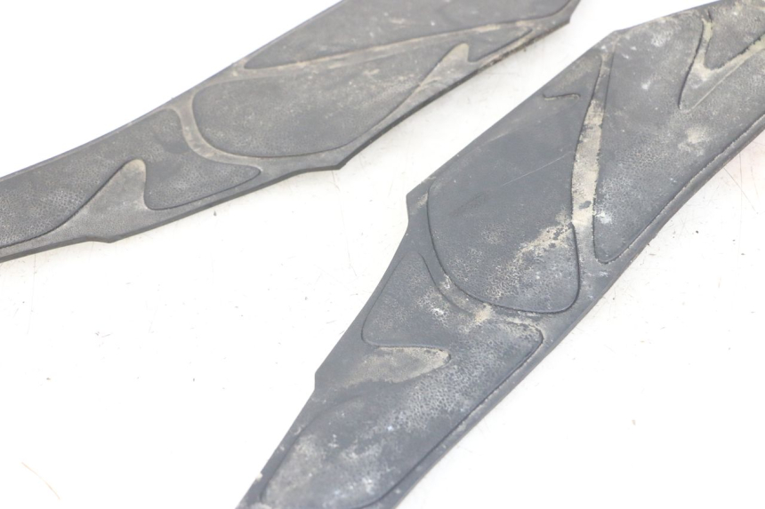 photo de TAPIS MARCHE PIED DAELIM S3 125 (2010 - 2017) - Autre angle de vue