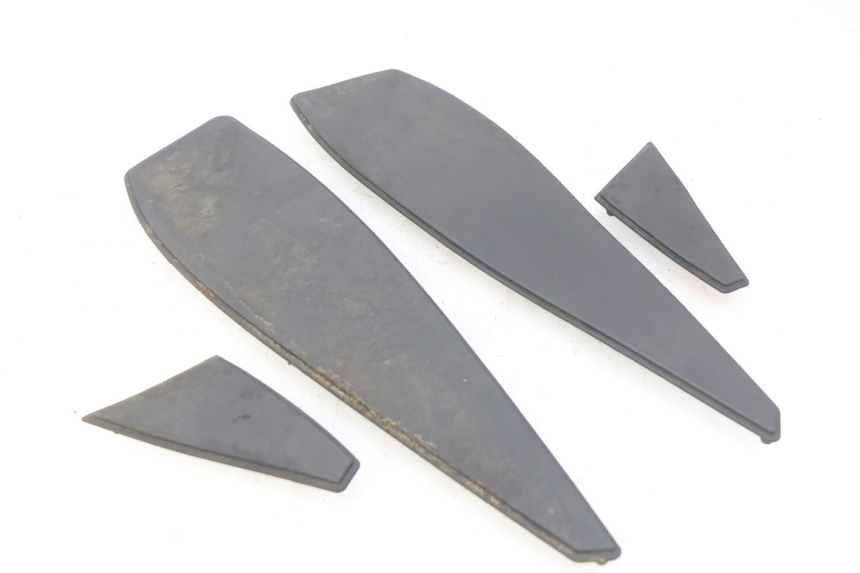 photo de TAPIS MARCHE PIED PEUGEOT SATELIS COMPRESSOR K15 125 (2006 - 2009) - Vue principale