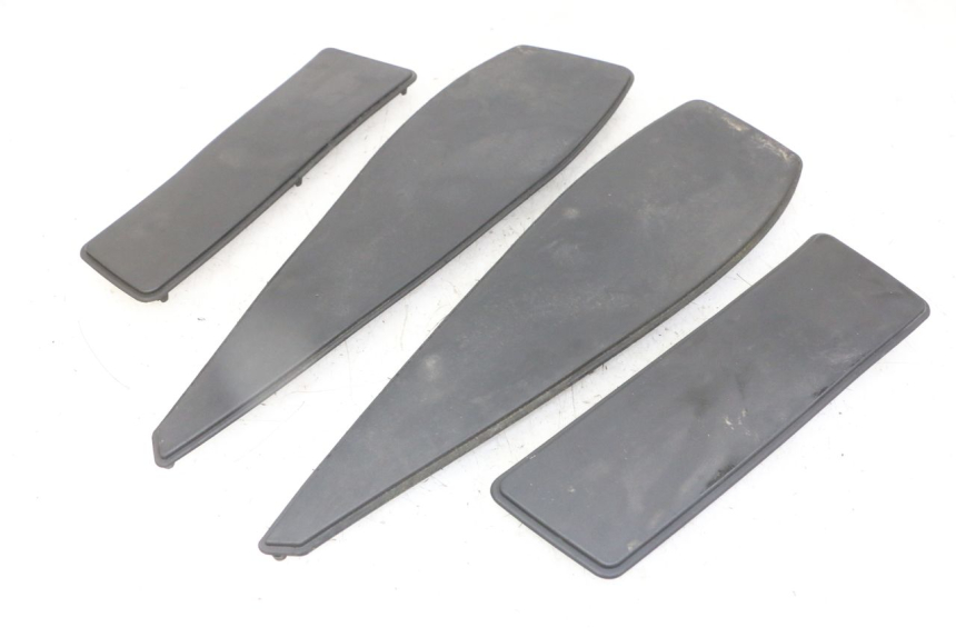 photo de TAPIS MARCHE PIED PEUGEOT SATELIS 125 (2013 - 2018) - Vue principale