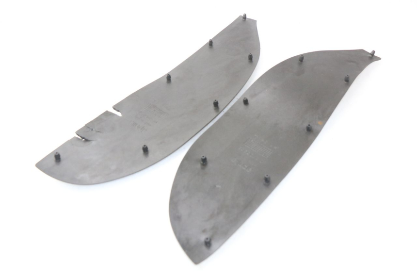 photo de TAPIS MARCHE PIED APRILIA SCARABEO GT 125 (1999 - 2007) - Zoom état d’usage