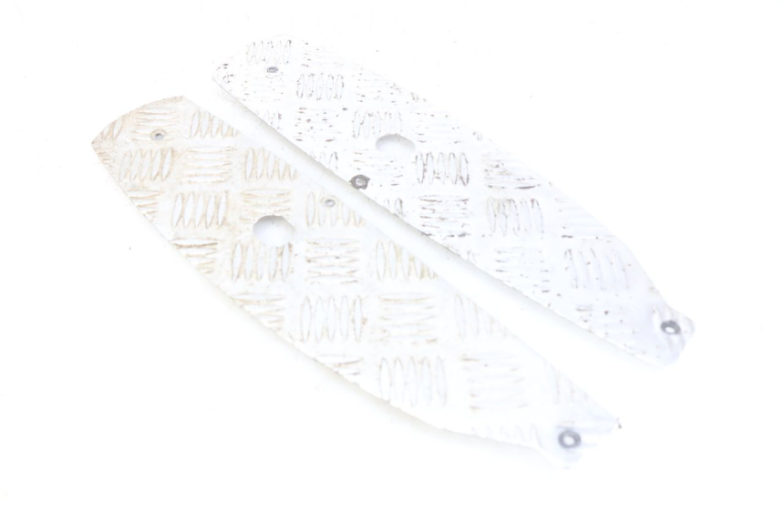 photo de TAPIS MARCHE PIED PEUGEOT SPEEDFIGHT 3 AIR 50 (2009 - 2015) - Vue principale