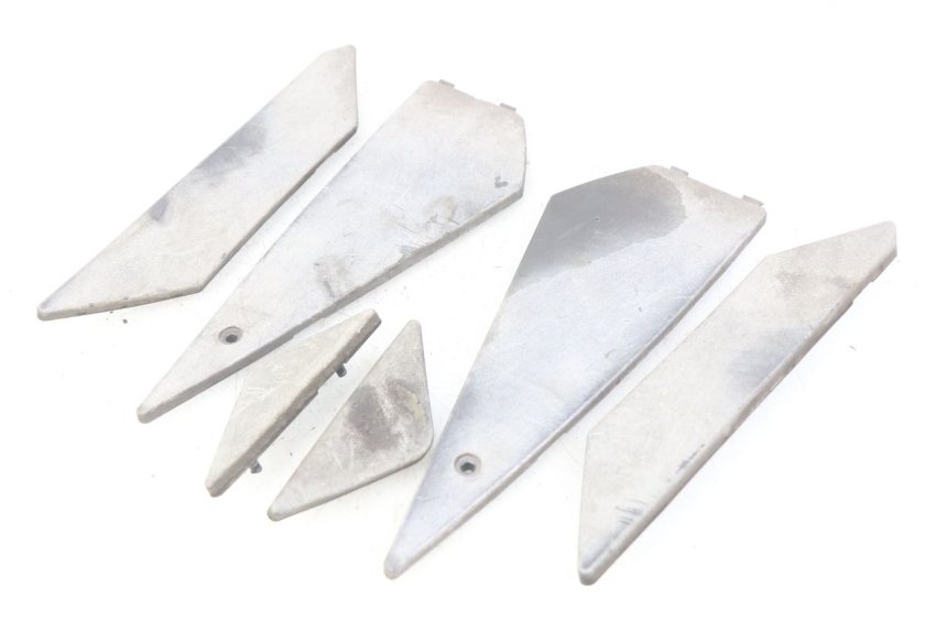 photo de TAPIS MARCHE PIED APRILIA SR 2T 50 (2012 - 2017) - Vue principale