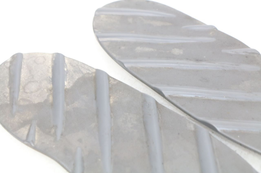 photo de TAPIS MARCHE PIED APRILIA SR LC 50 (1997 - 2004) - Autre angle de vue