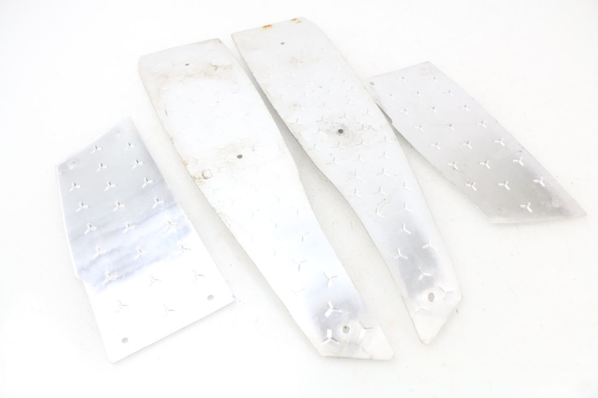 photo de TAPIS MARCHE PIED RAZZO STEED 125 (2012 - 2018) - Détail de la pièce